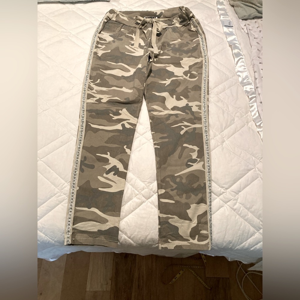 Gigi Moda Camo Embellished Pants*